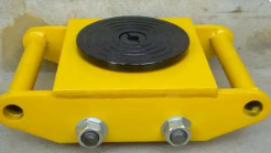 坦克搬運(yùn)車(chē)